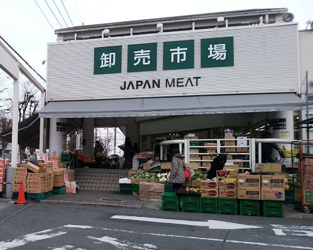 ジャパンミート卸売市場東浦和店…470m（徒歩6分）